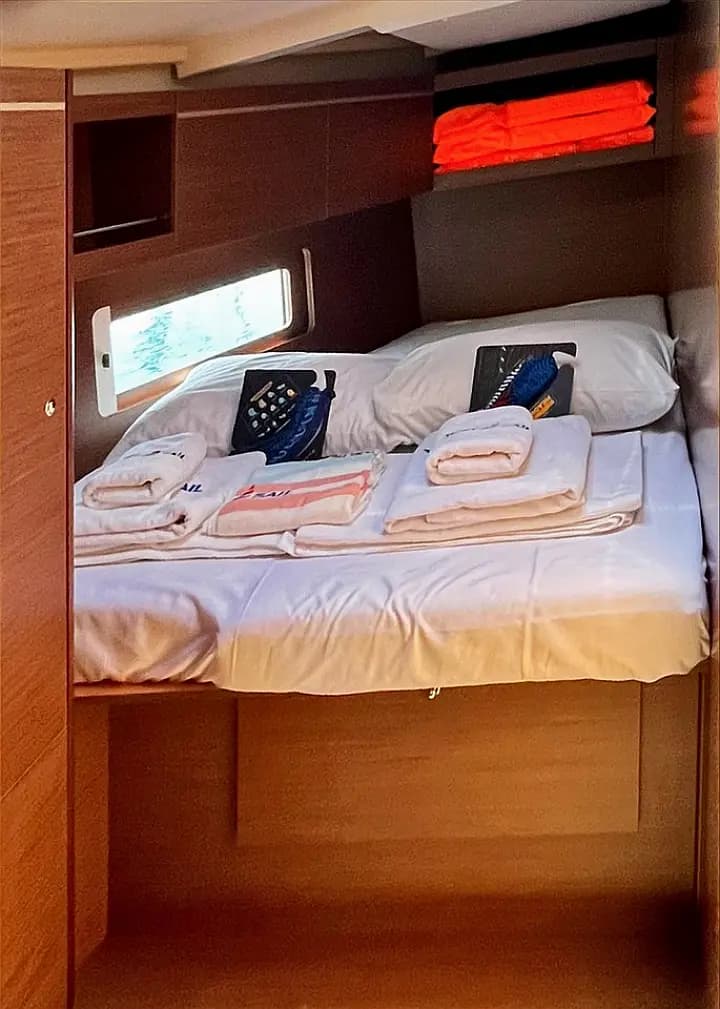Oceanis 46.1 in Göcek Mucev Marina - Photo 4