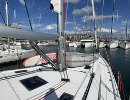Oceanis 40.1 in Athens / Alimos Marina thumbnail 7