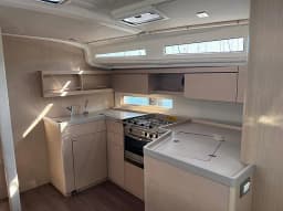 Oceanis 40.1 in Athens / Alimos Marina thumbnail 8