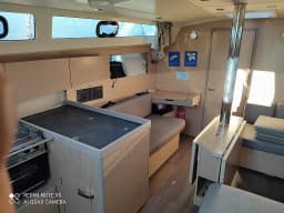 Oceanis 41.1 in Salerno thumbnail 12