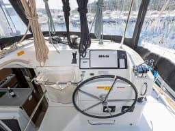 Lagoon 40 in Primošten / Marina Kremik thumbnail 9