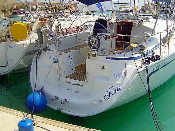 Bavaria 33 Cruiser in Trogir / ACI Marina Trogir - Photo 1