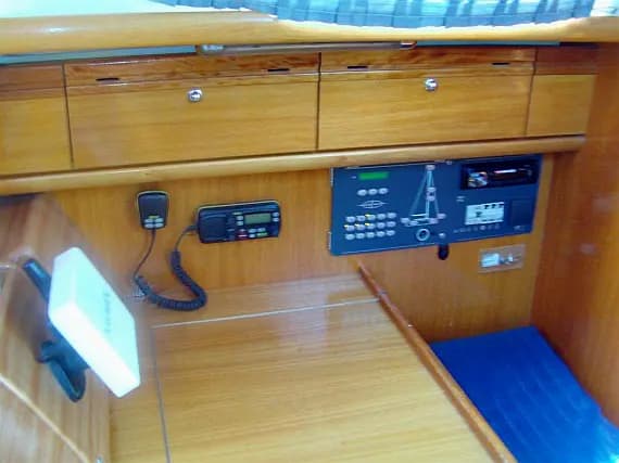 Bavaria 33 Cruiser in Trogir / ACI Marina Trogir - Photo 3