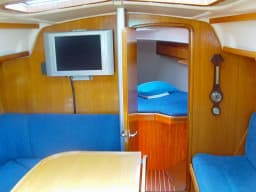 Bavaria 33 Cruiser in Trogir / ACI Marina Trogir thumbnail 9