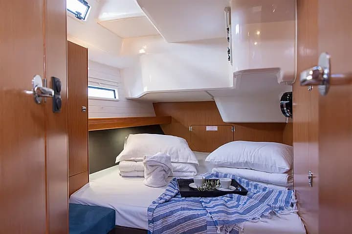 Bavaria Cruiser 51 in Athens / Alimos Marina - Photo 5