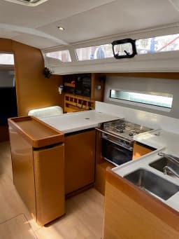 Sun Odyssey 440 in Tenerife / Las Galletas / Marina del Sur thumbnail 34