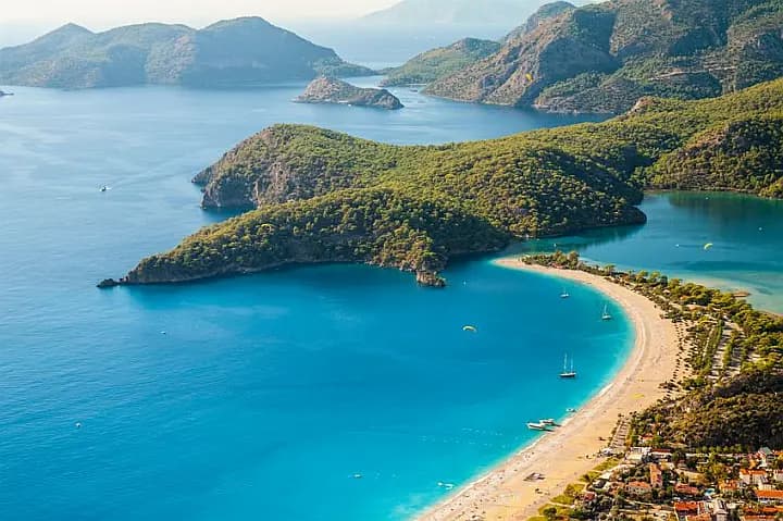 Dufour 425 Grand Large in Fethiye / Ece Marina - Photo 3