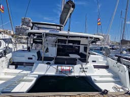 Lagoon 42 in Martinique / Le Marin thumbnail 2