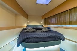 Elba 45 in Phuket / Yacht Haven Marina thumbnail 23