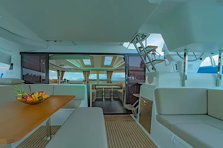 Elba 45 in Phuket / Yacht Haven Marina - Photo 5