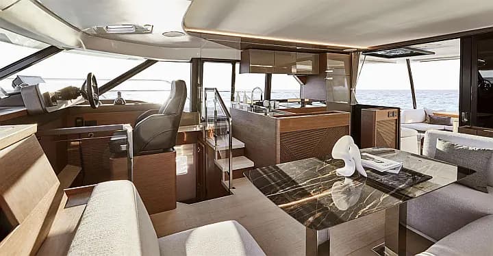 Prestige M48 in Torre Annunziata / Marina di Torre Annunziata - Photo 4