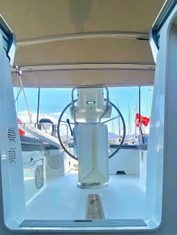 Oceanis 34 in Marmaris / Netsel Marmaris Marina thumbnail 10