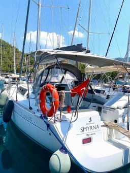 Oceanis 34 in Marmaris / Netsel Marmaris Marina thumbnail 9