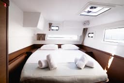 Lagoon 42 in Mykonos / Tourlos Marina thumbnail 3