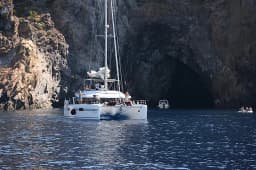 Lagoon 52F in Sicily / Capo d'Orlando Marina thumbnail 8