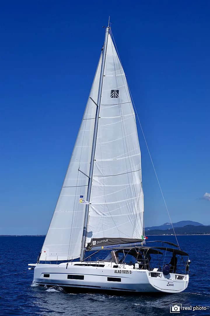 Dufour 470 in Puntone / Marina di Scarlino - Photo 4