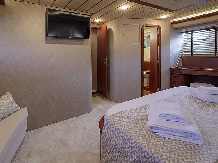 Ferretti 72 in Athens / Alimos Marina - Photo 4