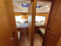 Bavaria Cruiser 46 in Lavrion / Olympic Marina thumbnail 17