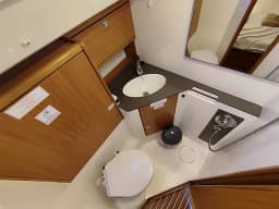 Bavaria Cruiser 46 in Lavrion / Olympic Marina thumbnail 4