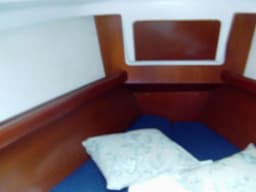 Oceanis 331 in Trogir / ACI Marina Trogir thumbnail 12