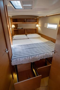 Sun Odyssey 410 in Lefkada / D-Marin Marina Lefkas thumbnail 20