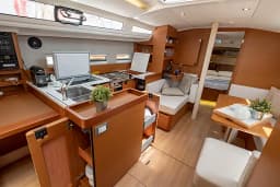 Sun Odyssey 410 in Lefkada / D-Marin Marina Lefkas thumbnail 21