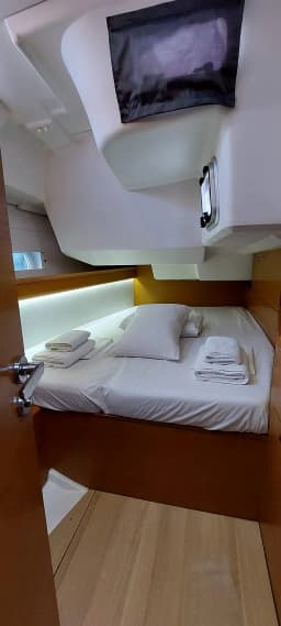Sun Odyssey 479 in Lefkada / D-Marin Marina Lefkas thumbnail 6