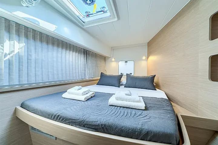 Lagoon 42 in Kaštel Gomilica / Marina Kaštela - Photo 5