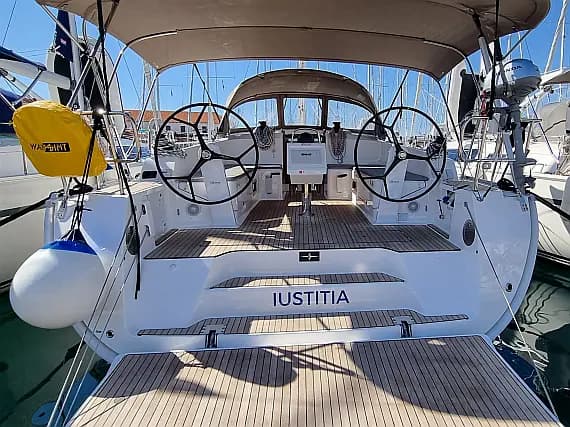 Bavaria Cruiser 46 in Trogir / ACI Marina Trogir - Photo 1