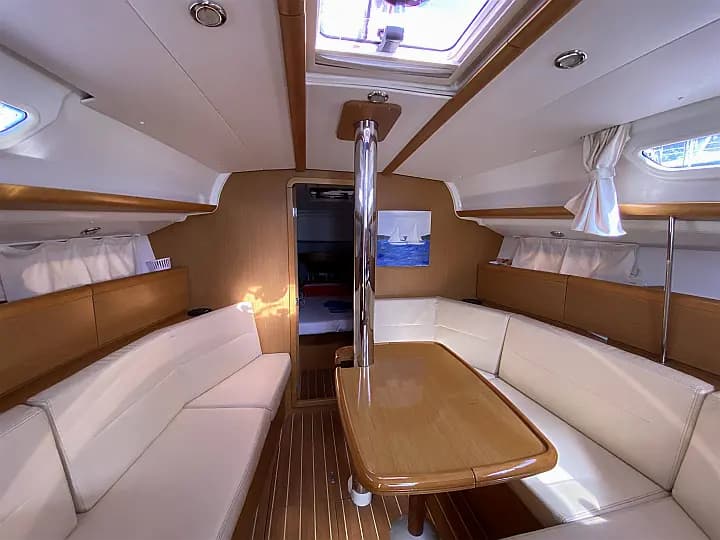Sun Odyssey 36i in Fethiye / Ece Marina - Photo 4
