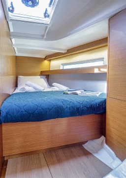 Sun Odyssey 440 in Rhodes New Marina thumbnail 11