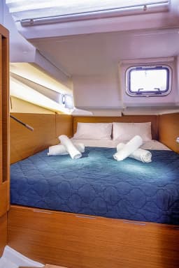 Sun Odyssey 440 in Rhodes New Marina thumbnail 3