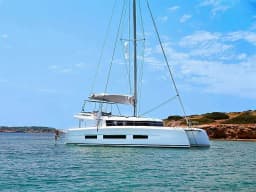 Dufour Catamaran 48 in Sardinia / Olbia / Marina Golfo Cugnana thumbnail 11