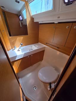 Sun Odyssey 469 in Athens / Marina Delta Kallithea thumbnail 5