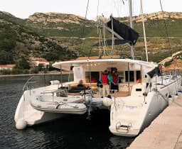 Lagoon 450 Fly in Šolta / Rogač thumbnail 12