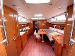 Oceanis 43 in Athens / Alimos Marina thumbnail 14