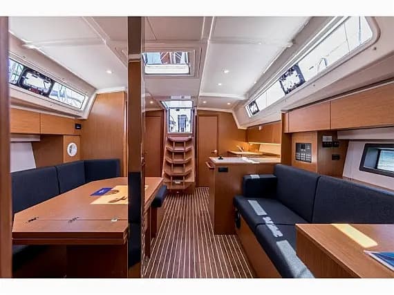 Bavaria C42 in Split / ACI Marina Split - Photo 3