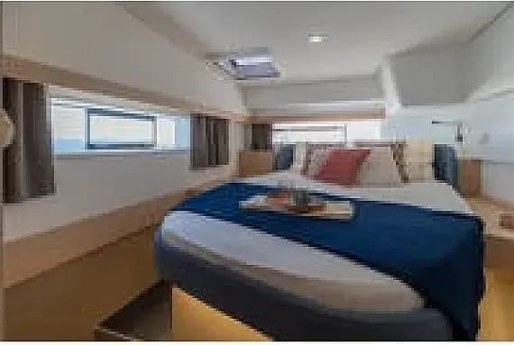 New 44 in Paros port - Photo 2