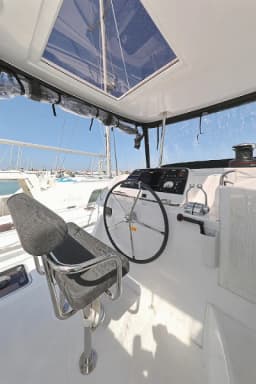 Lagoon 42 in Sukošan / D-Marin Dalmacija Marina thumbnail 14