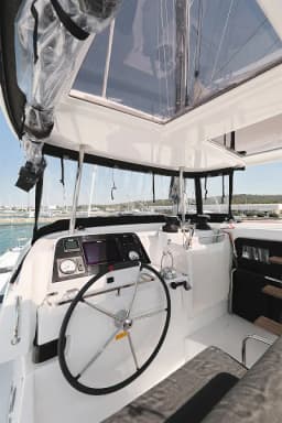 Lagoon 42 in Sukošan / D-Marin Dalmacija Marina thumbnail 18