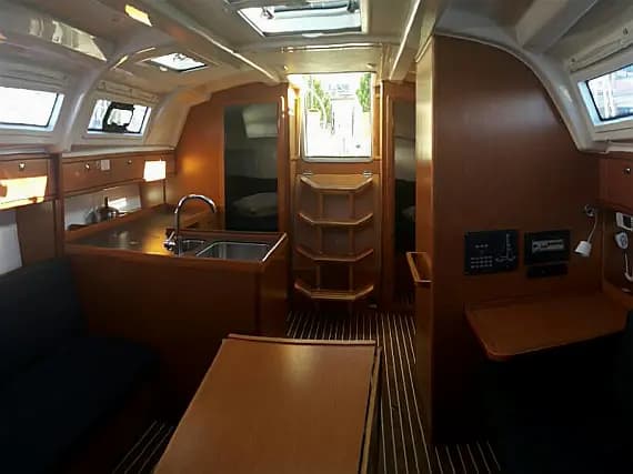 Bavaria Cruiser 37 in Lefkada / D-Marin Marina Lefkas - Photo 3