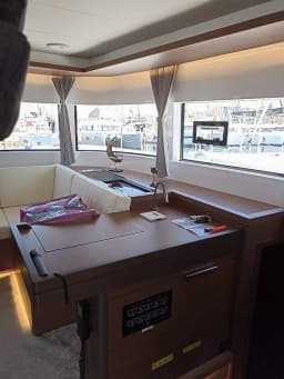 Lagoon 50 in Athens / Alimos Marina thumbnail 11