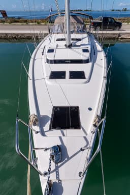 Bavaria C45 in Lefkada / Port of Lefkas thumbnail 7