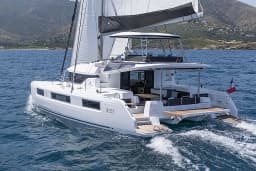 Lagoon 51 in Lavrion Main Port thumbnail 7