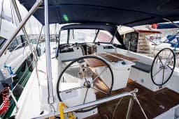 Oceanis 40.1 in Castiglioncello / Marina Cala de' Medici thumbnail 20
