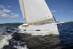 Dufour 412 Grand large in Sardinia / Cagliari / Marina di Cagliari thumbnail 10