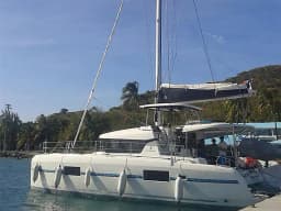 Lagoon 42 in Guadeloupe / Pointe-à-Pitre / Marina Bas-du-Fort thumbnail 2