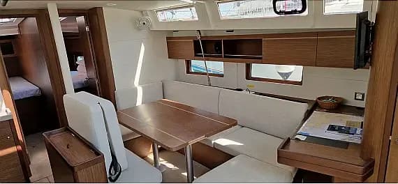 Oceanis 46.1 in Medulin / Marina Medulin - Photo 3