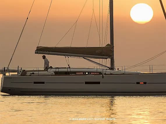 Dufour 460 Grand Large in Sicily / Furnari / Marina Portorosa - Photo 1