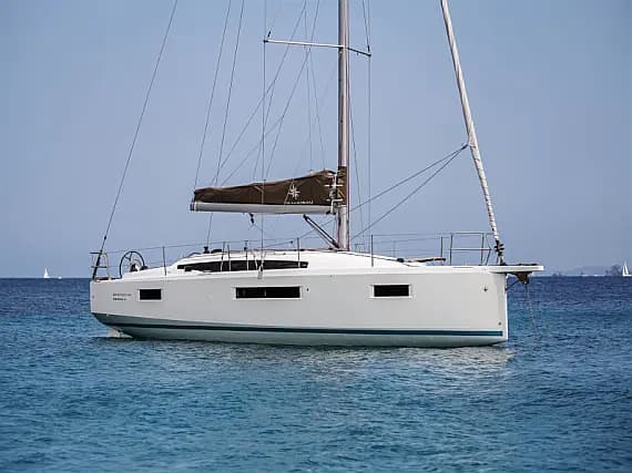 Sun Odyssey 410 in Lefkada / D-Marin Marina Lefkas - Photo 1